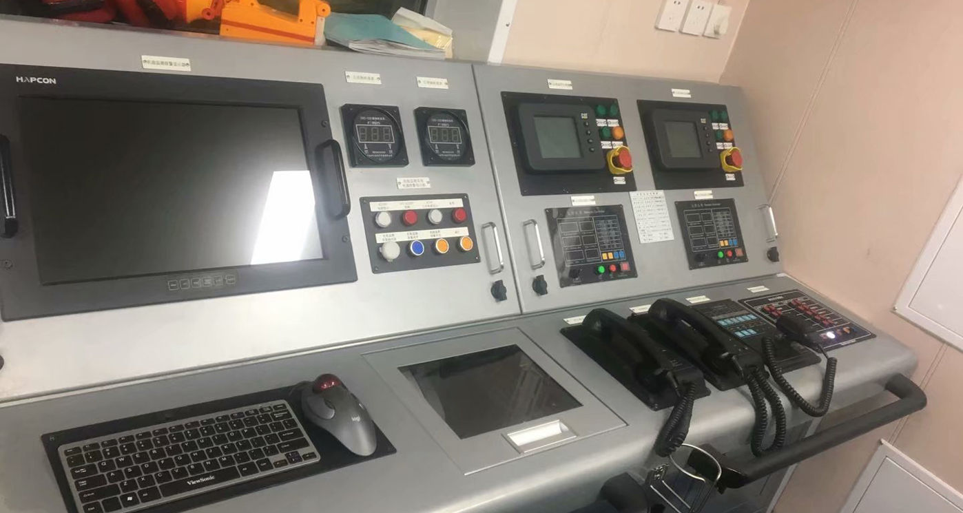 船用監(jiān)控臺(tái)